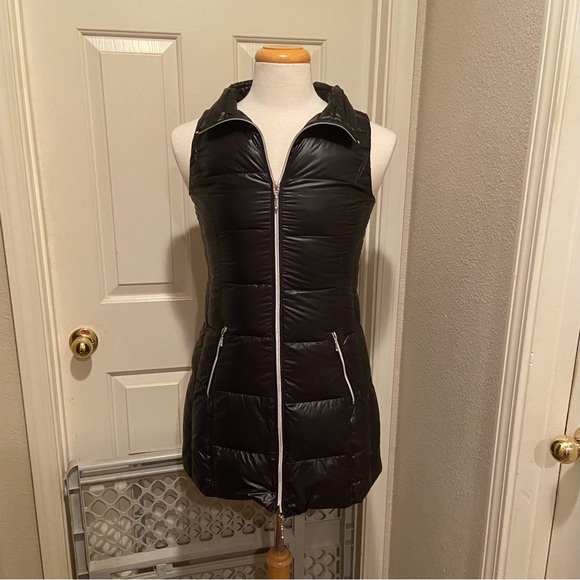 Anorak Long Down Vest NWT Black Size Small with a Small Matching Pouch 50171CAZ - Picture 1 of 16